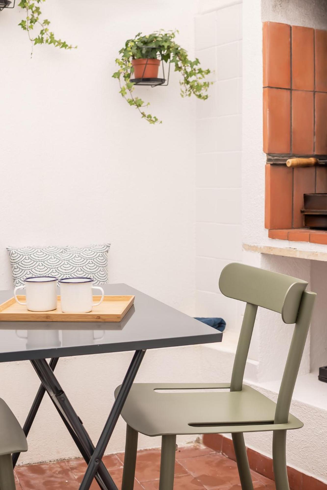Alfama Design With Terrace By Homing