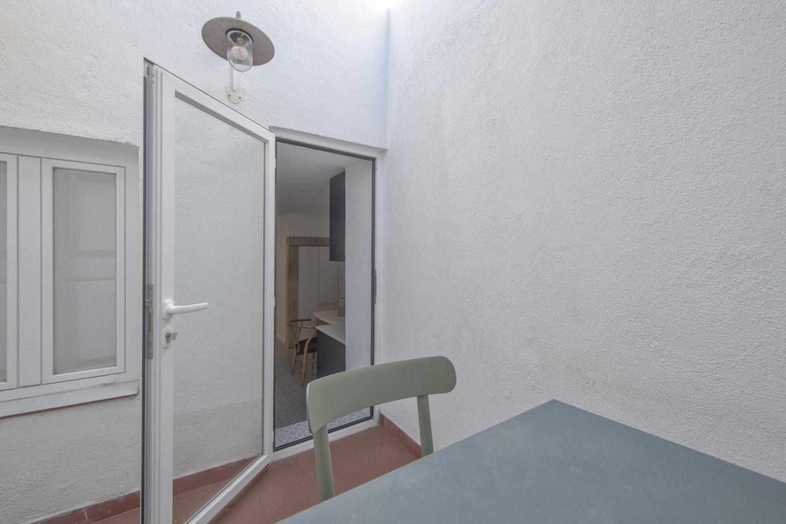 Alfama Design With Terrace By Homing * Lissabon