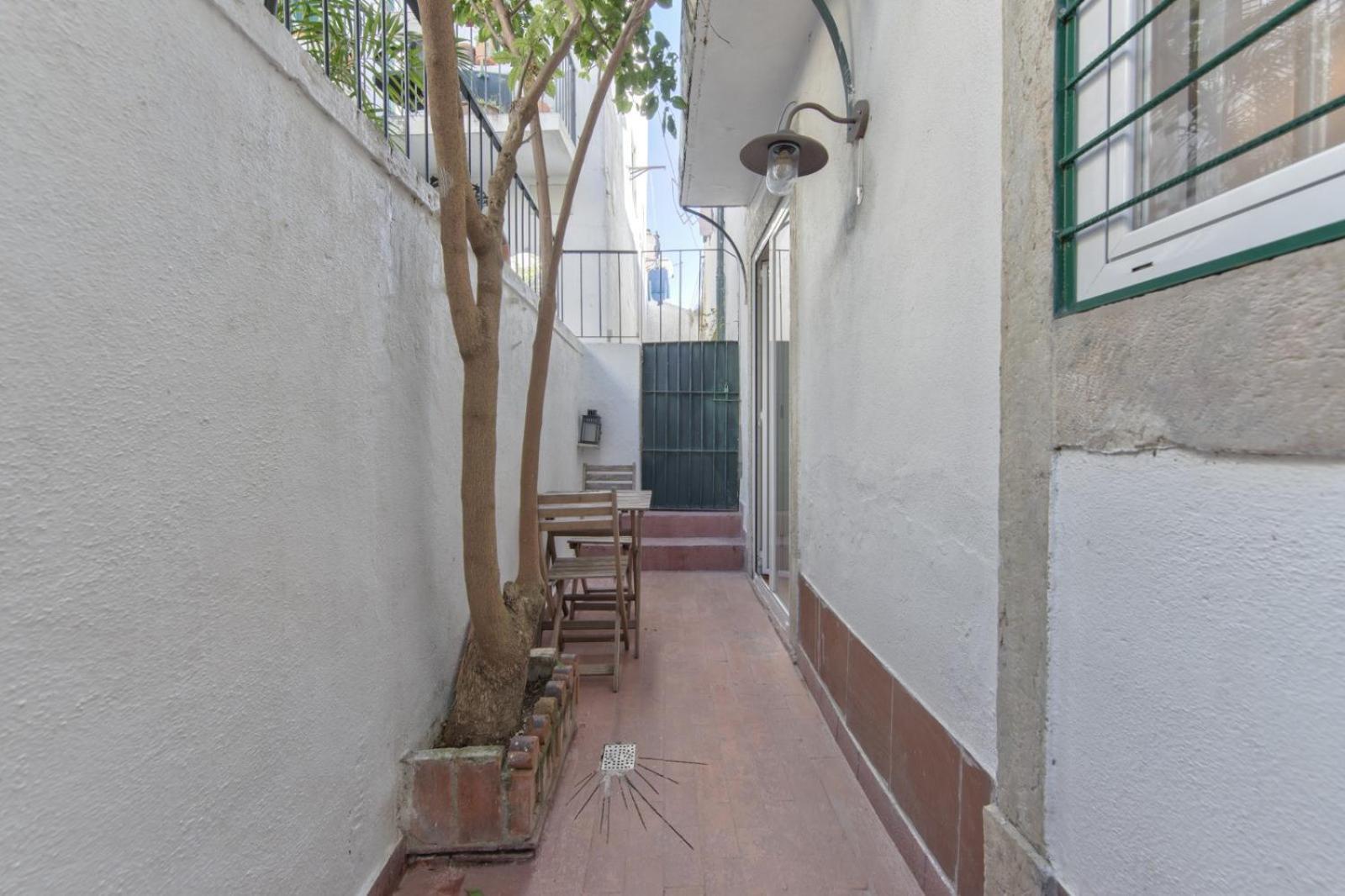 Alfama Design With Terrace By Homing * Lissabon