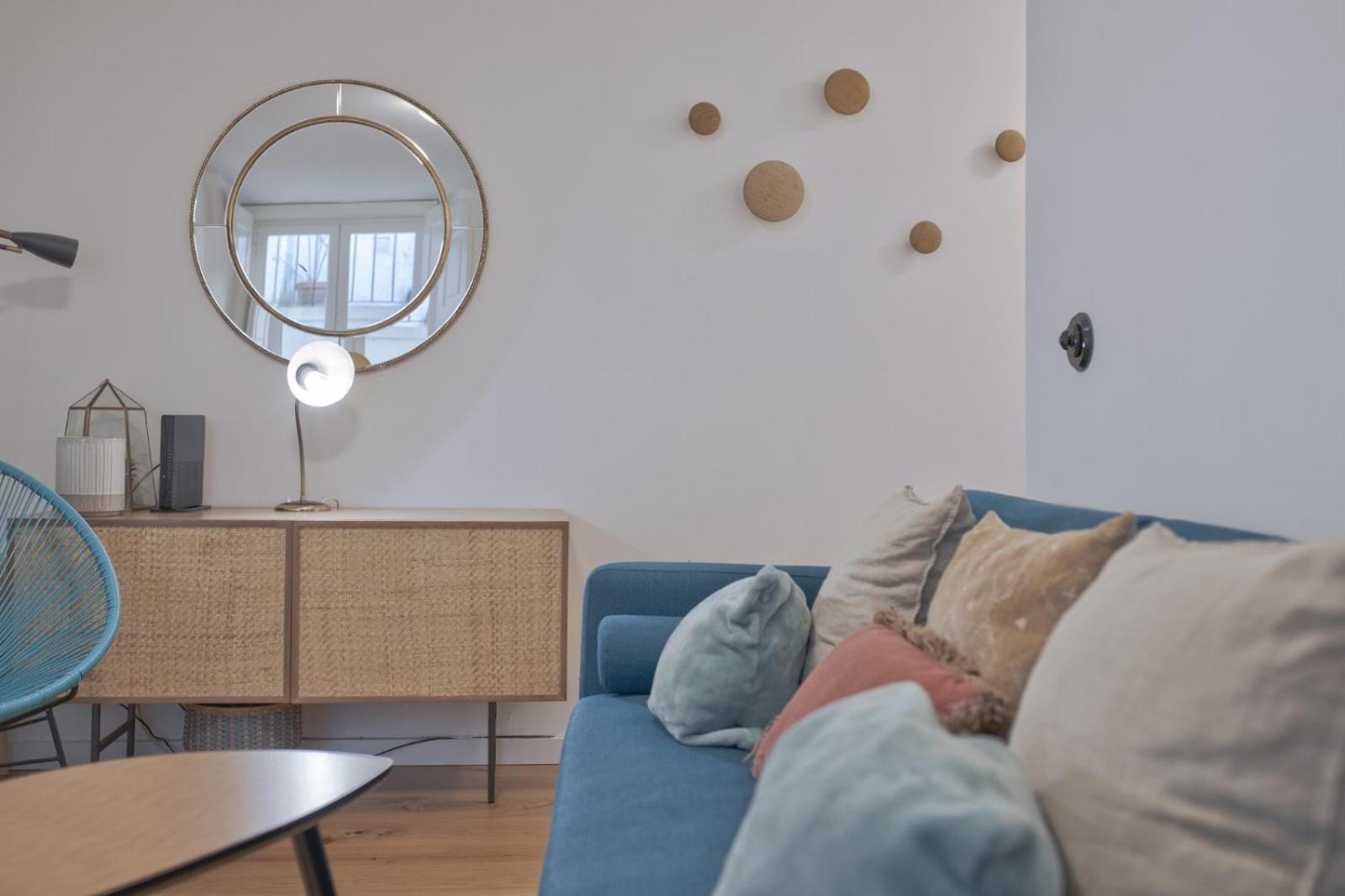 Alfama Design With Terrace By Homing