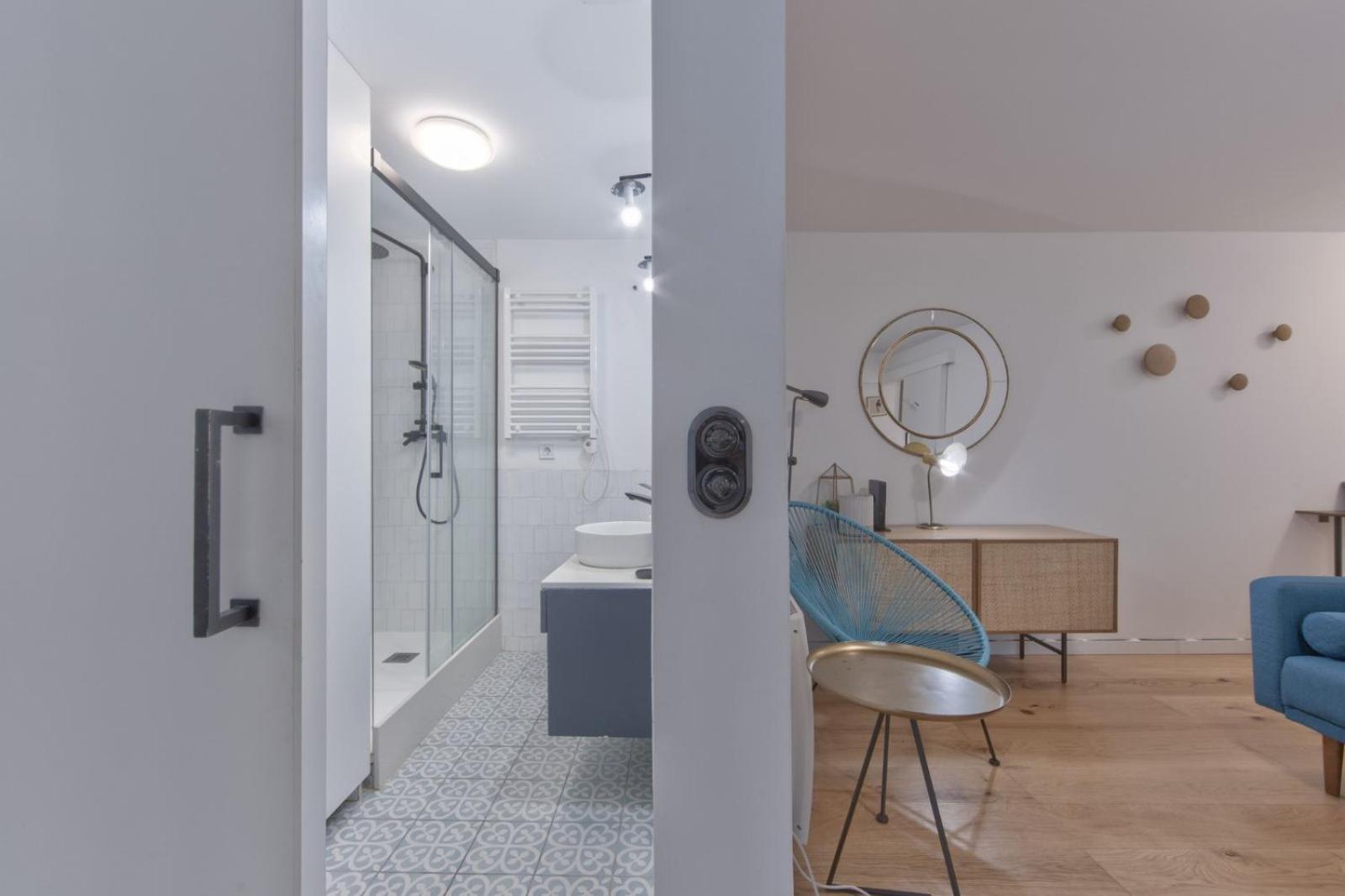 Alfama Design With Terrace By Homing *
